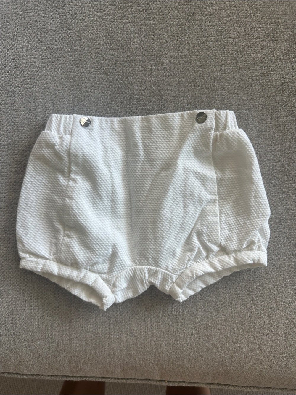 Jacadi White Textured Baby Girl Bloomers / shorts 6m